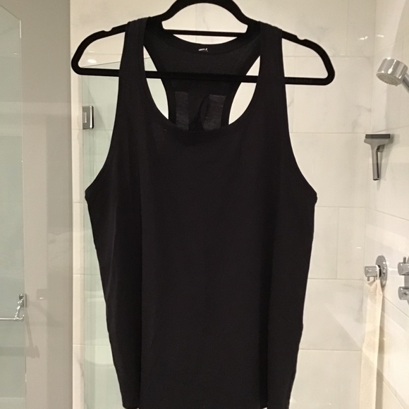 Lululemon Tank - Picture 1 of 5